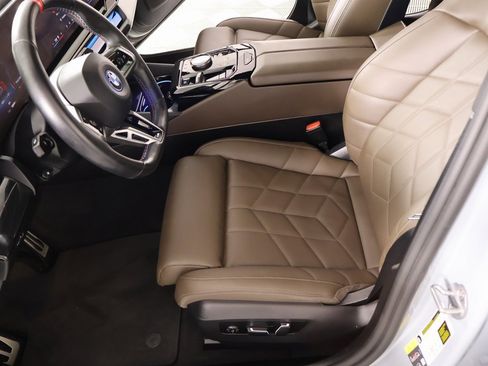 Used 2024 BMW i5 M60 w/ Premium Package image 13