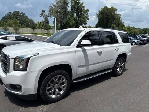 Used 2018 GMC Yukon SLE w/ SLE Value Package AWD/4WD image 1