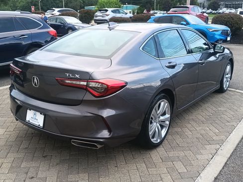 Used 2023 Acura TLX w/ Technology Package FWD image 5