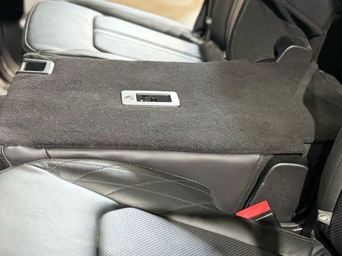 Used 2019 Ford Expedition Platinum image 60