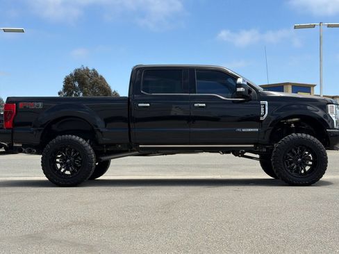 Used 2020 Ford F250 Platinum w/ FX4 Off-Road Package AWD/4WD image 3