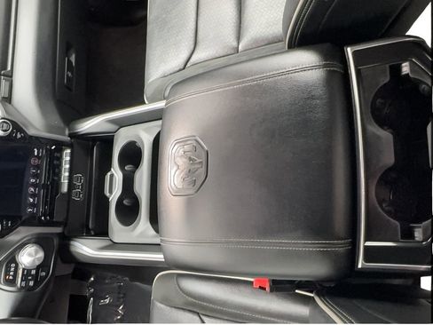 Used 2021 RAM 1500 Laramie w/ Sport Appearance Package AWD/4WD image 39