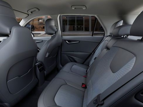 New 2026 Kia Niro EX FWD image 18