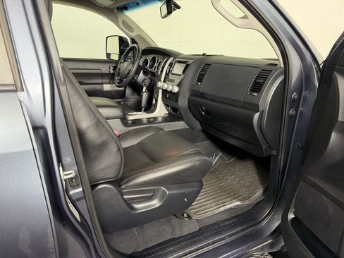 Used 2010 Toyota Tundra SR5 image 21