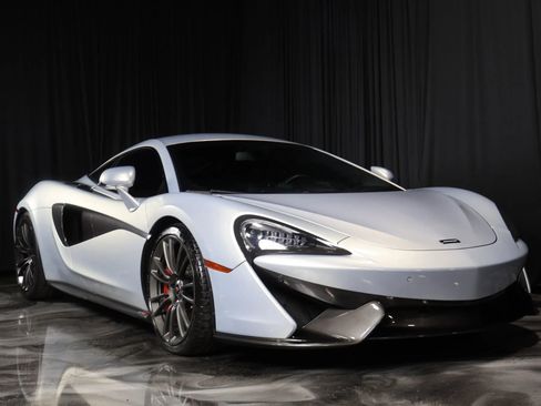 Used 2017 McLaren 570S Coupe image 13