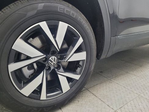 Used 2022 Volkswagen Atlas Cross Sport SE AWD/4WD image 31