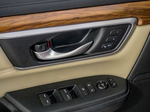Used 2017 Honda CR-V EX-L image 18