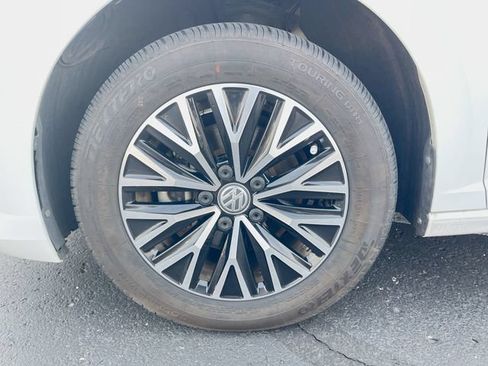 Used 2021 Volkswagen Jetta SE FWD image 24