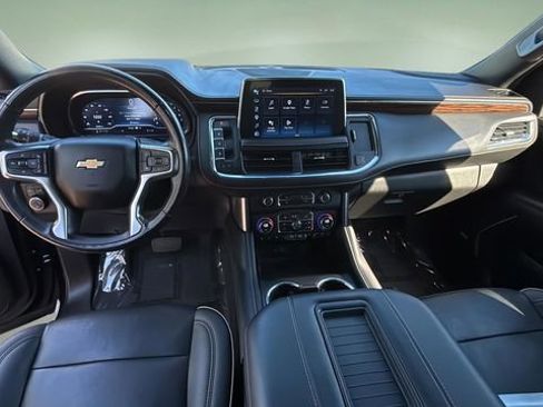 Used 2023 Chevrolet Suburban Premier AWD/4WD image 16
