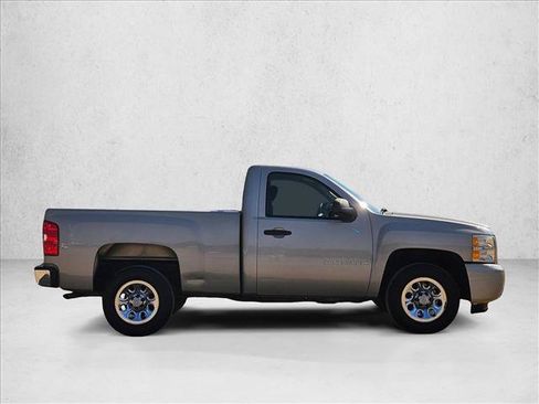 Used 2007 Chevrolet Silverado 1500 W/T RWD image 4