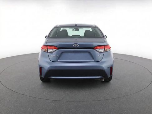 Used 2020 Toyota Corolla LE FWD image 6