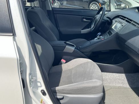 Used 2013 Toyota Prius Three FWD image 27