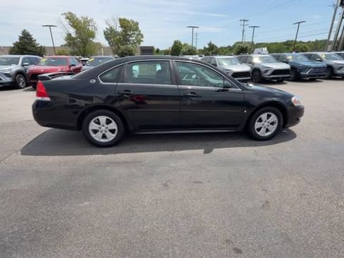 Used 2009 Chevrolet Impala LT FWD image 9