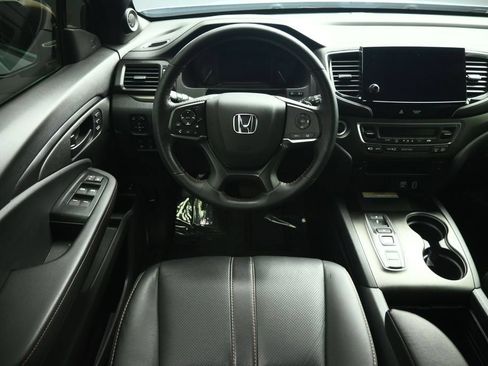 Used 2023 Honda Passport TrailSport image 33