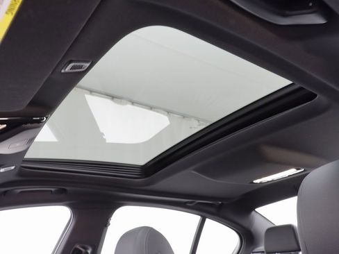 Certified 2023 BMW 530i xDrive w/ Premium Package image 15