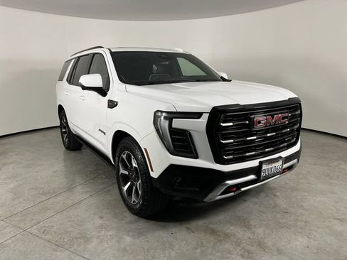 Used 2025 GMC Yukon AT4 Ultimate AWD/4WD image 2