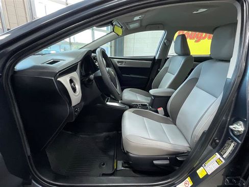 Used 2019 Toyota Corolla LE FWD image 11