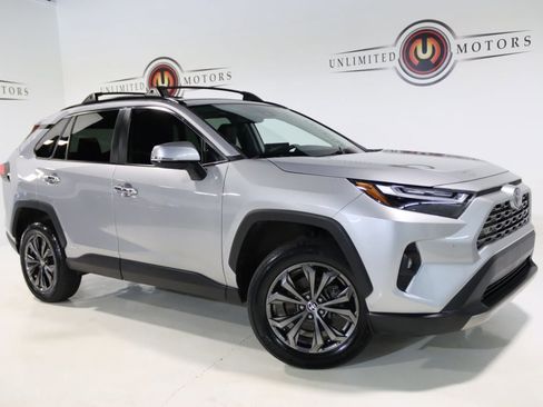 Used 2022 Toyota RAV4 Limited image 7