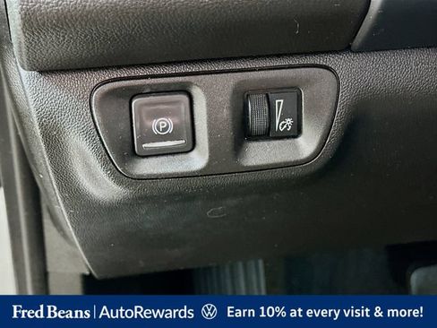 Used 2023 GMC Acadia SLE w/ Driver Convenience Package AWD/4WD image 14