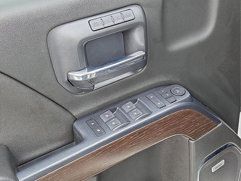 Used 2018 GMC Sierra 1500 Denali image 10