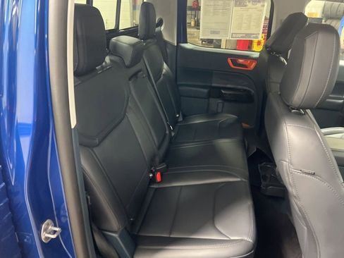 Certified 2024 Ford Maverick Lariat w/ Black Appearance Package image 10