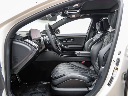 Used 2022 Mercedes-Benz S 580 4MATIC Sedan image 4