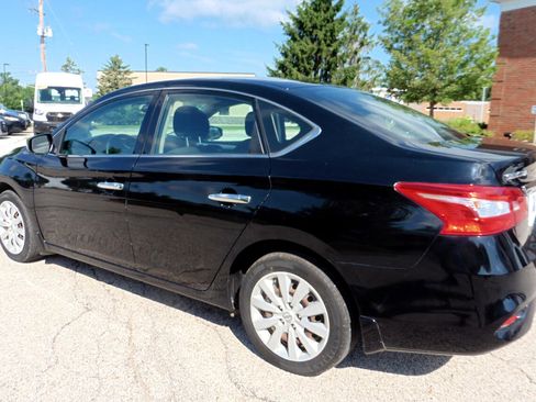 Used 2017 Nissan Sentra S image 2