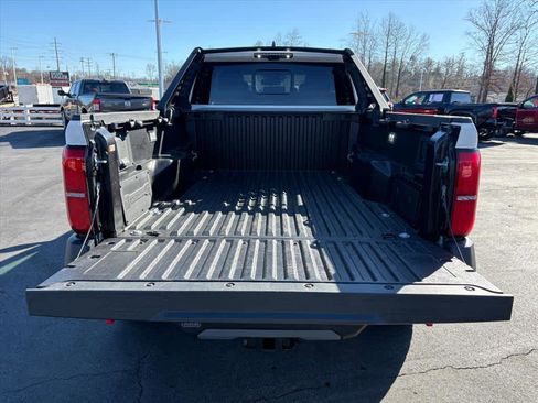 Used 2025 Toyota Tacoma 4x4 Double Cab Hybrid image 28