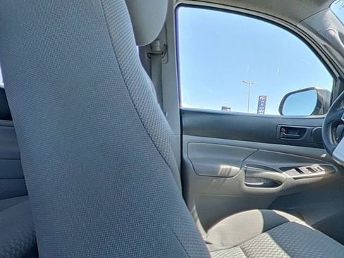 Used 2014 Toyota Tacoma PreRunner w/ Convenience Package RWD image 26
