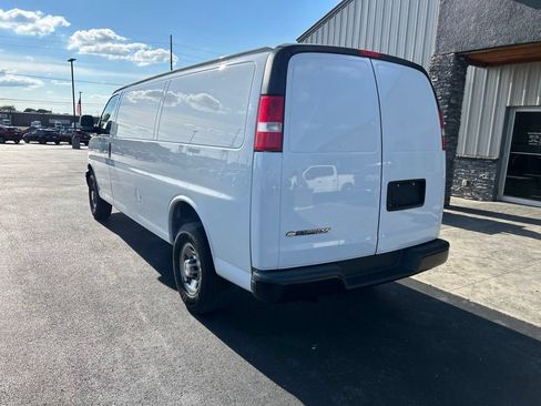 Used 2023 Chevrolet Express 2500 Extended w/ Driver Convenience Package RWD image 3