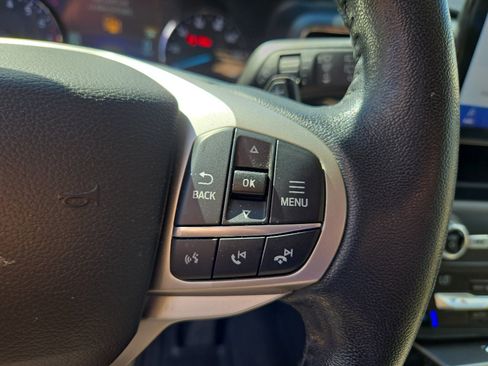 Used 2020 Ford Explorer Limited RWD image 27