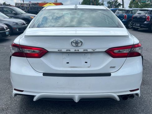 Used 2019 Toyota Camry SE image 13
