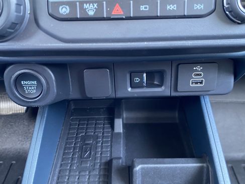 Used 2025 Ford Maverick Lariat AWD/4WD image 27