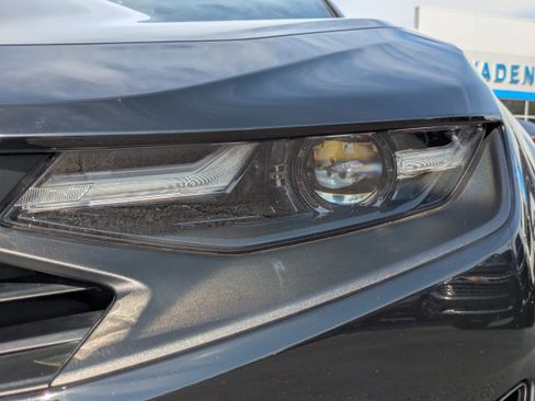 Used 2022 Chevrolet Camaro LT w/ Technology Package image 28