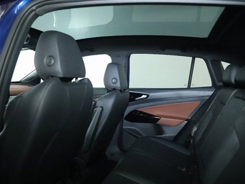 Used 2022 Volkswagen ID.4 Pro S RWD image 15