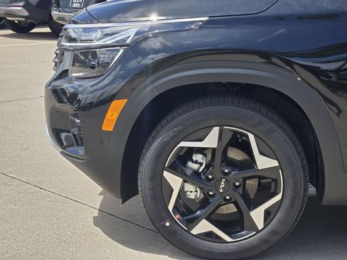New 2026 Kia Seltos S FWD image 5
