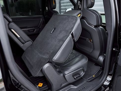 Used 2025 Rivian R1S Adventure image 51