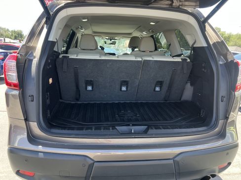 Used 2021 Subaru Ascent Limited w/ Technology Package AWD/4WD image 9