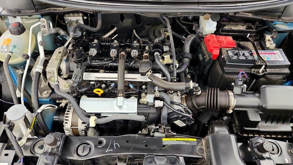 Used 2025 Nissan Versa SR w/ Trunk Package FWD image 25