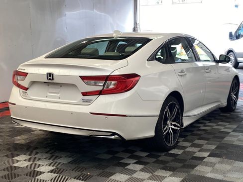 Used 2021 Honda Accord Touring image 6