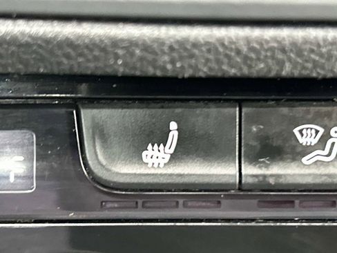 Used 2019 Volkswagen Jetta R-Line FWD image 35