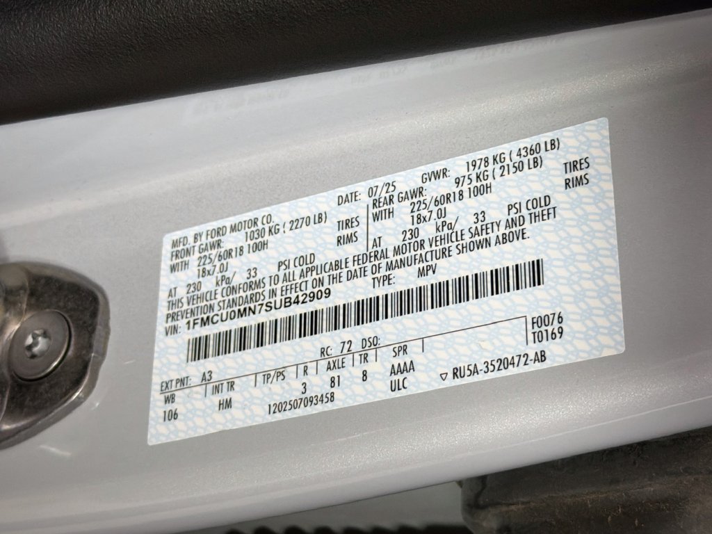 Used 2025 Ford Escape ST-Line FWD image 30