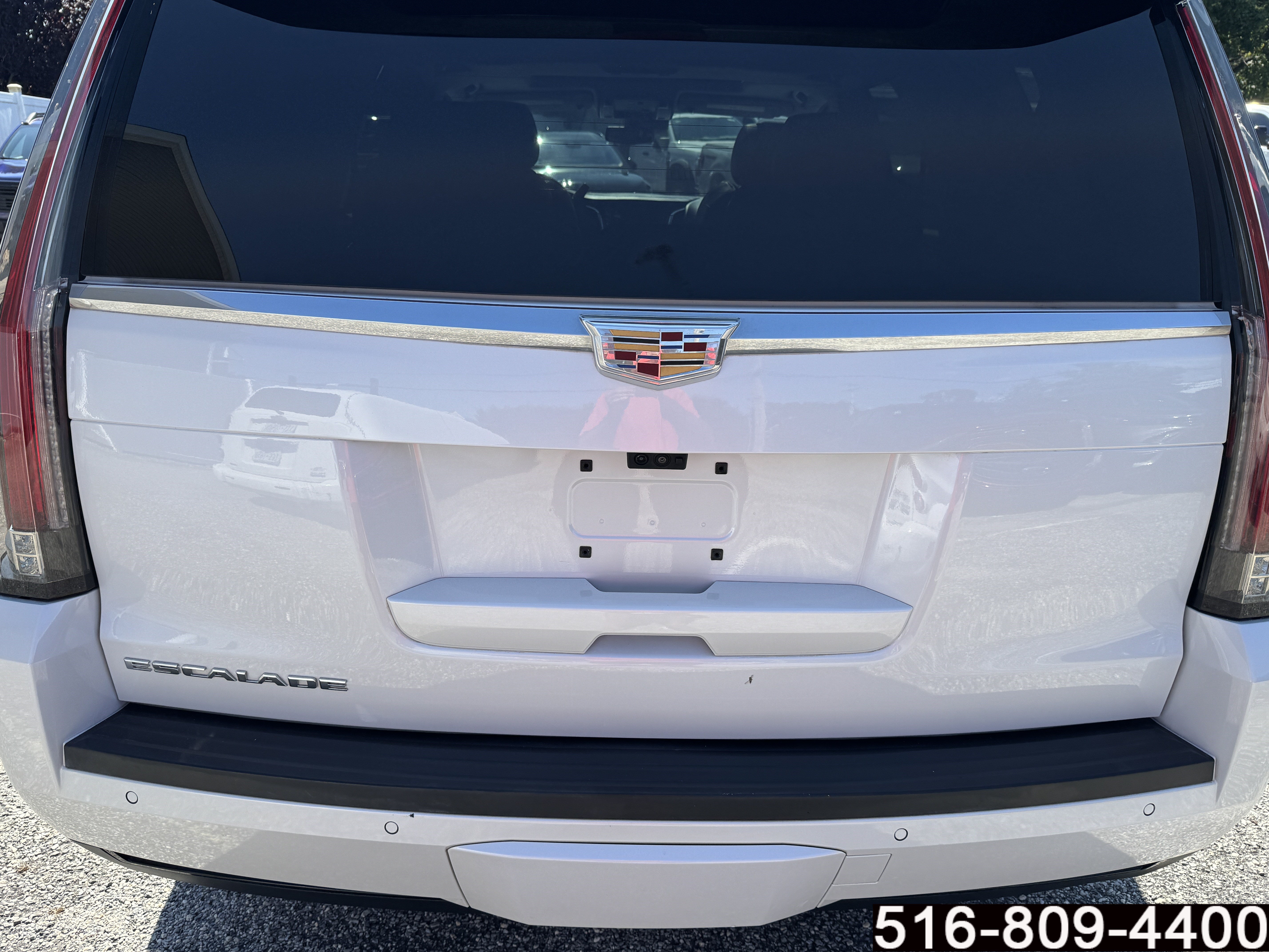 Used 2020 Cadillac Escalade Luxury AWD/4WD image 40