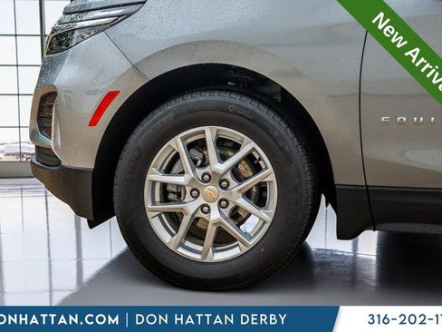 Used 2024 Chevrolet Equinox LT w/ LPO, Floor Liner Package FWD image 36