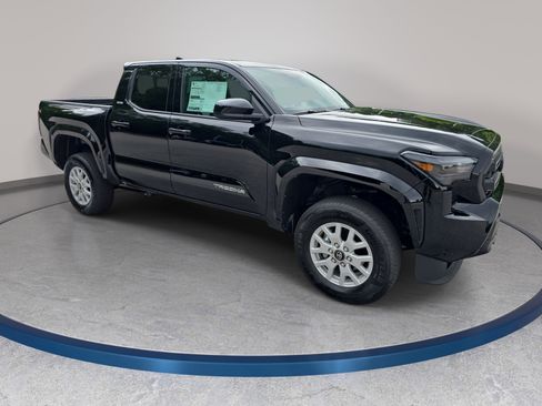 New 2026 Toyota Tacoma SR5 RWD image 3