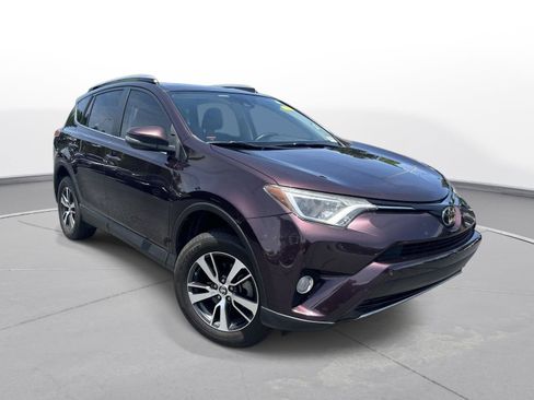 Used 2017 Toyota RAV4 XLE w/ Plus Special Value Package FWD image 8