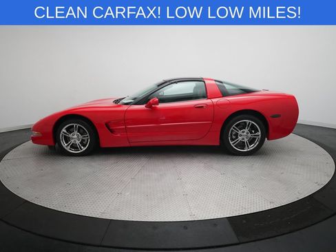 Used 1997 Chevrolet Corvette Coupe RWD image 19