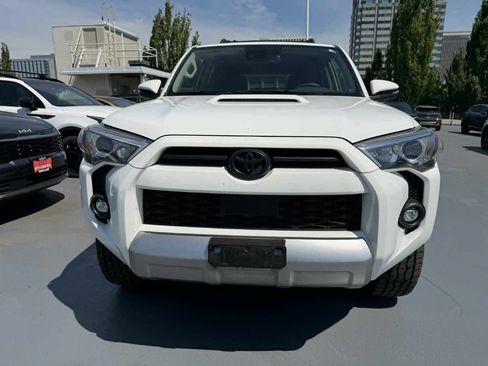 Used 2021 Toyota 4Runner TRD Off-Road Premium w/ Moonroof Package AWD/4WD image 2