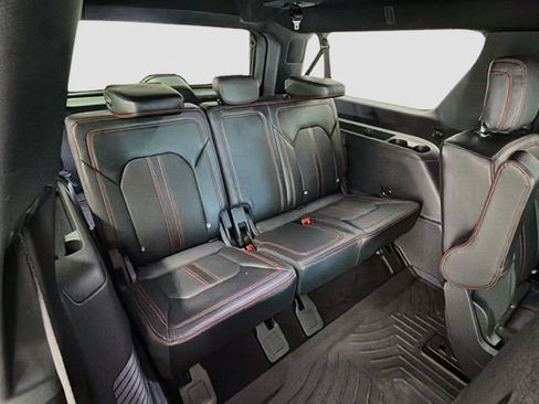 Used 2022 Ford Expedition Max Limited AWD/4WD image 25