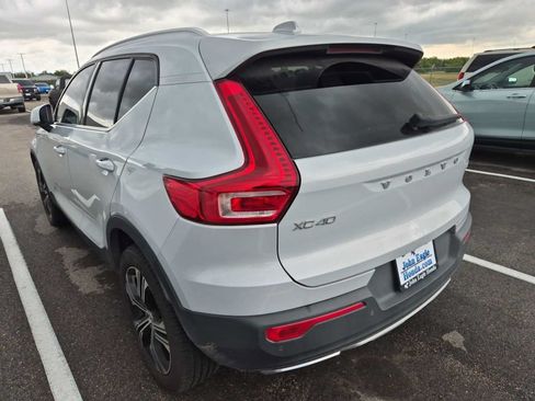 Used 2020 Volvo XC40 T5 Inscription AWD/4WD image 2